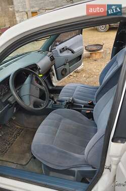 Седан Volkswagen Passat 1989 в 