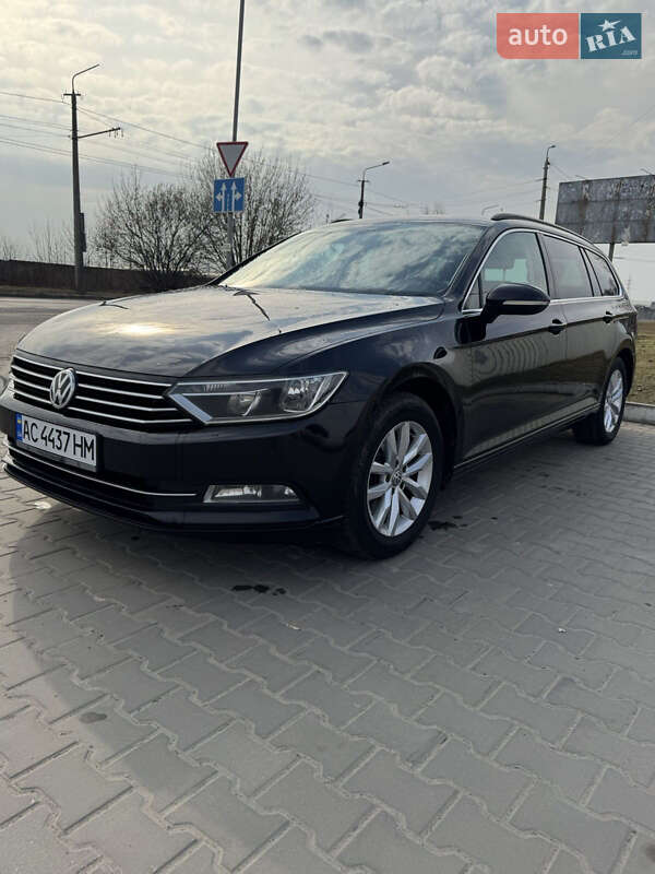 Универсал Volkswagen Passat 2016 в Луцке фото 16 Универсал Volkswagen Passat 2016 в Луцке