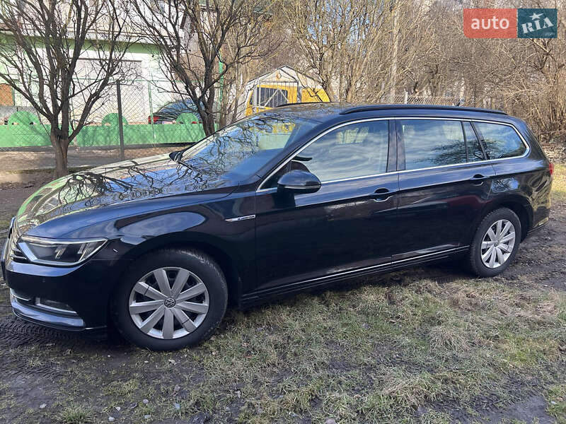 Универсал Volkswagen Passat 2016 в Львове фото 9 Универсал Volkswagen Passat 2016 в Львове