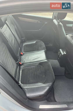 Седан Volkswagen Passat 2012 в 