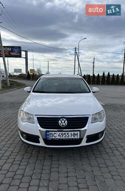 Седан Volkswagen Passat 2009 в Львові