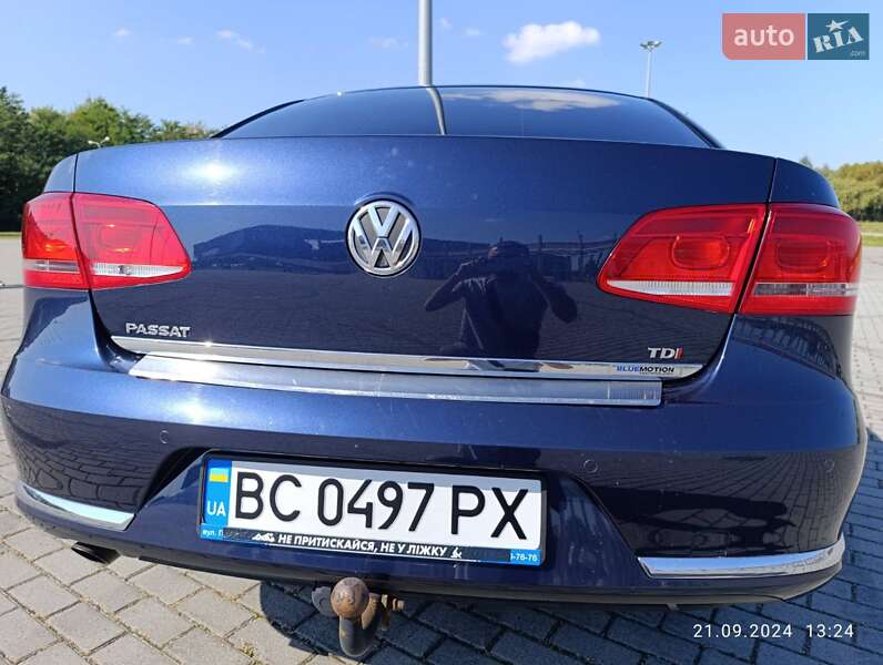 Седан Volkswagen Passat 2014 в Львове