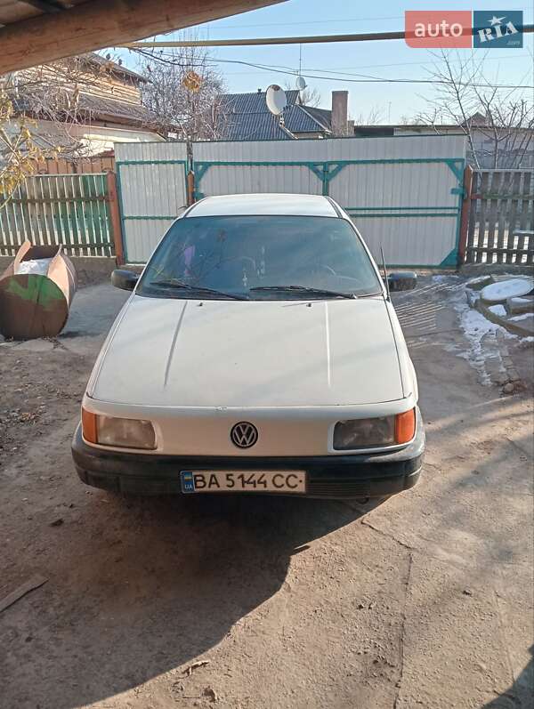 Седан Volkswagen Passat 1989 в 