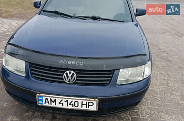 Седан Volkswagen Passat 1998 в Казатине