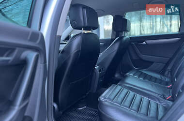 Универсал Volkswagen Passat 2012 в 