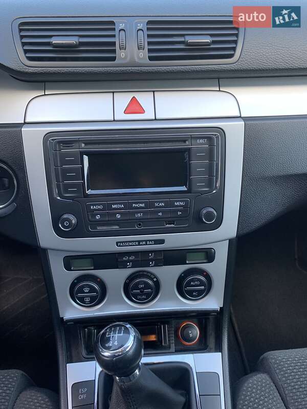 Седан Volkswagen Passat 2008 в Калуше