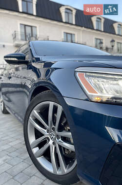 Седан Volkswagen Passat 2017 в 
