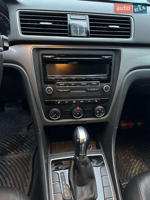 Седан Volkswagen Passat 2014 в Киеве фото 10 Седан Volkswagen Passat 2014 в Киеве