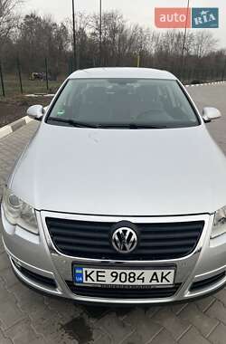 Седан Volkswagen Passat 2005 в Жовтих Водах