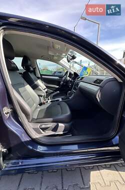 Седан Volkswagen Passat 2013 в 