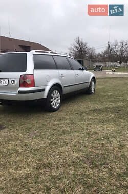 Універсал Volkswagen Passat 2001 в 