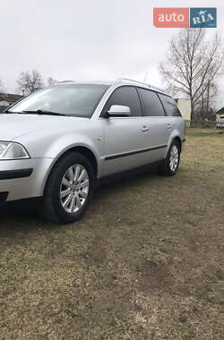 Універсал Volkswagen Passat 2001 в 