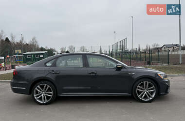 Седан Volkswagen Passat 2017 в 