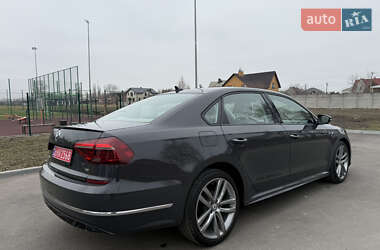 Седан Volkswagen Passat 2017 в 