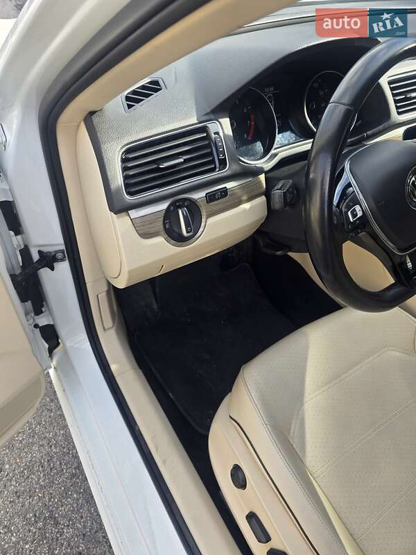 Седан Volkswagen Passat 2017 в Киеве фото 10 Седан Volkswagen Passat 2017 в Киеве