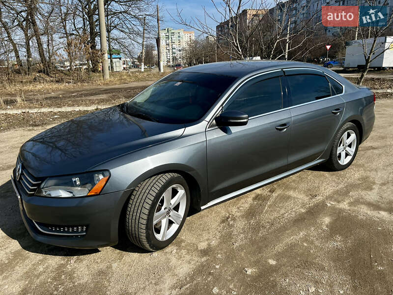 Седан Volkswagen Passat 2012 в Кропивницком