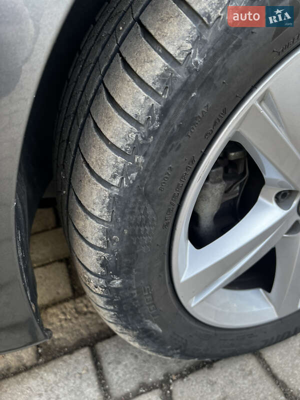 Седан Volkswagen Passat 2012 в Кропивницком