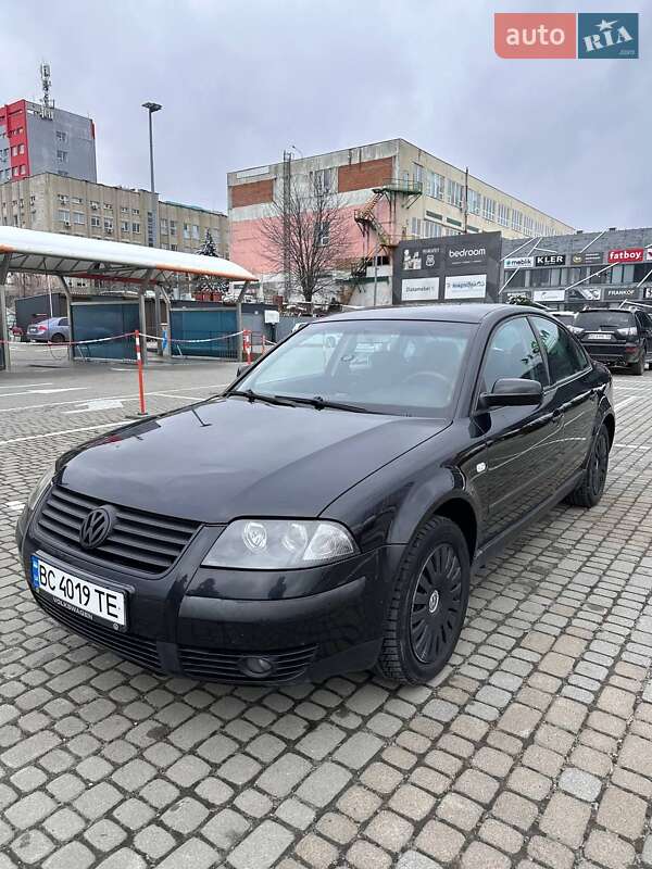 Седан Volkswagen Passat 2003 в Львове