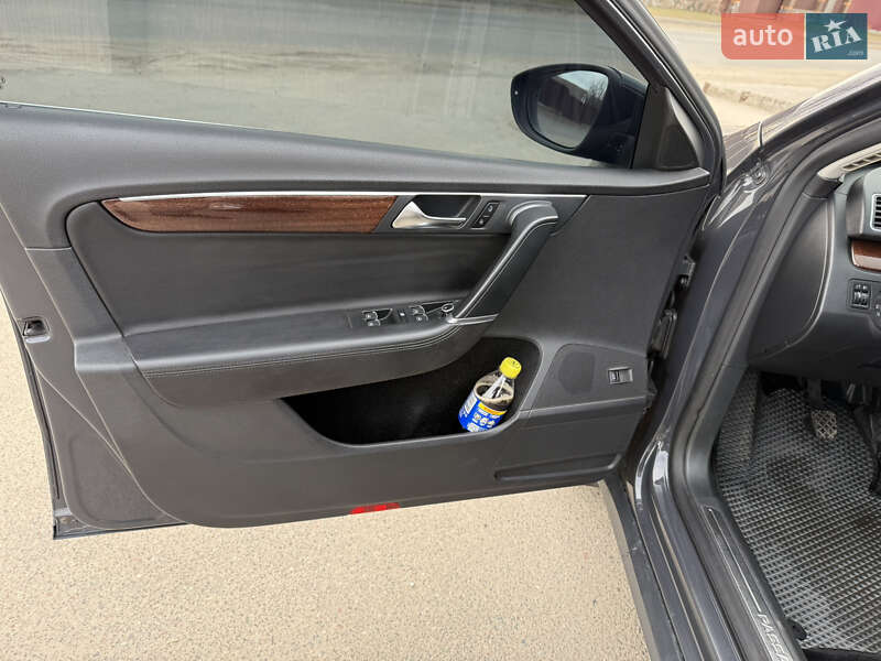 Універсал Volkswagen Passat 2011 в Василькові