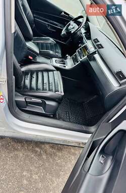 Універсал Volkswagen Passat 2010 в 