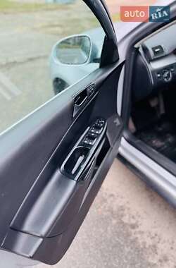 Універсал Volkswagen Passat 2010 в 