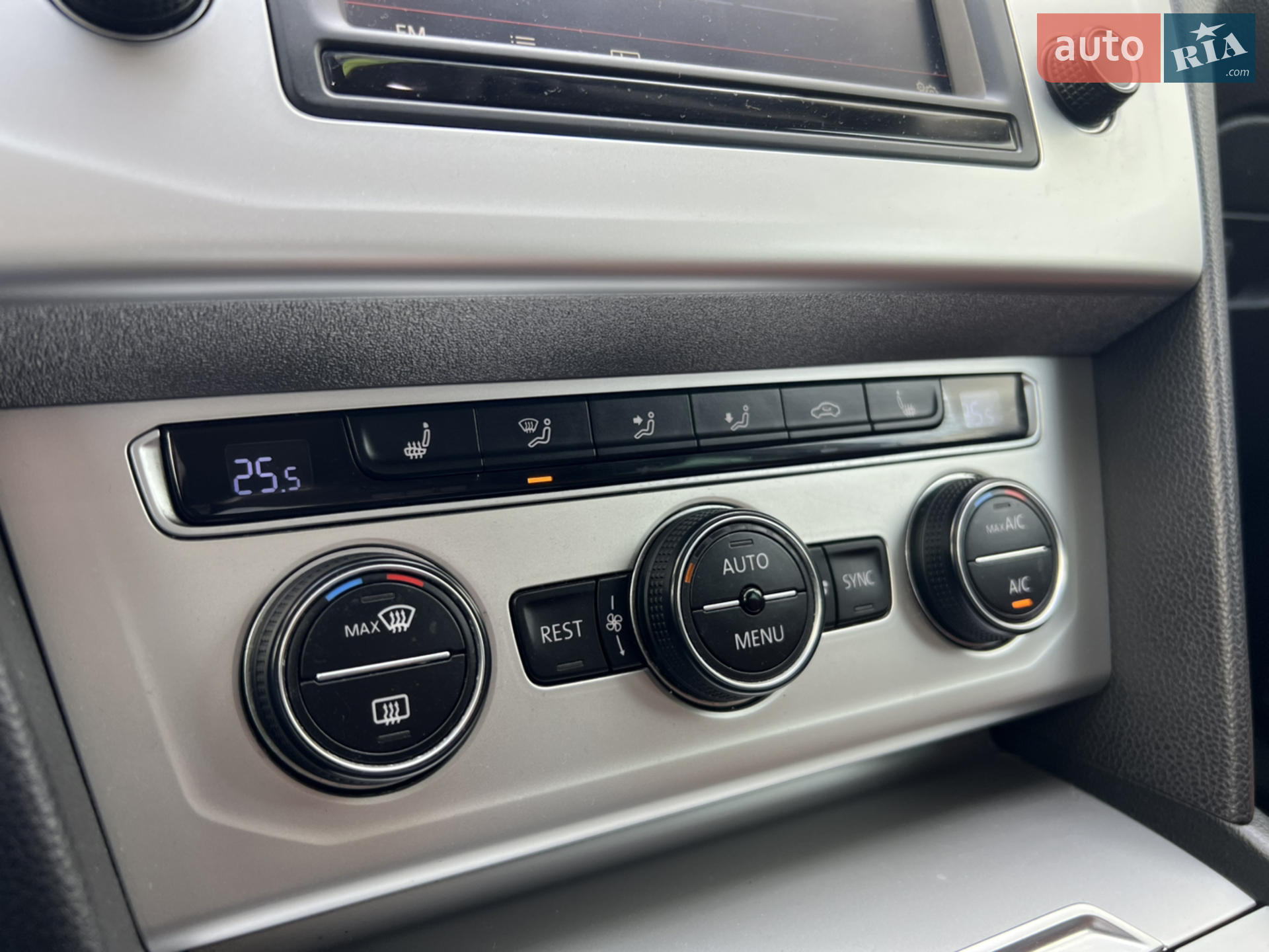2015 Volkswagen Passat - мініатюра 31