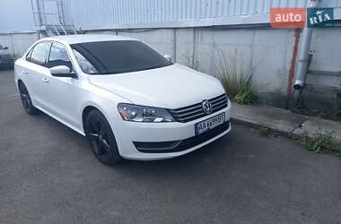 Седан Volkswagen Passat 2013 в Киеве