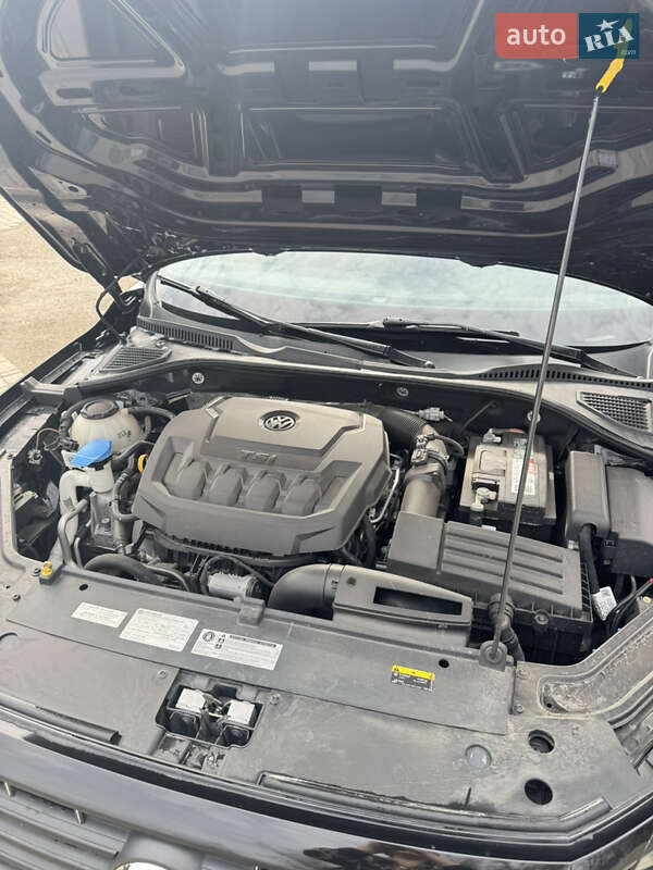 Седан Volkswagen Passat 2019 в Черкассах