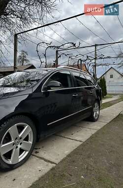 Универсал Volkswagen Passat 2010 в 