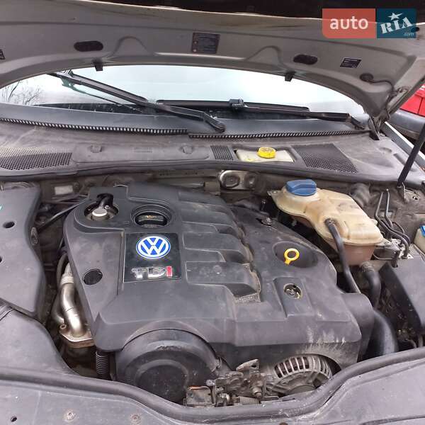 Універсал Volkswagen Passat 2002 в Жмеринці