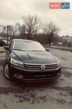 Седан Volkswagen Passat 2016 в Дніпрі