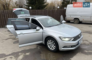 Універсал Volkswagen Passat 2015 в 