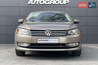 Седан Volkswagen Passat 2014 в Одессе