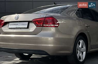 Седан Volkswagen Passat 2014 в Одессе