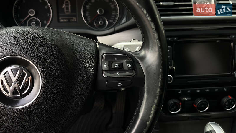 Седан Volkswagen Passat 2014 в Одесі