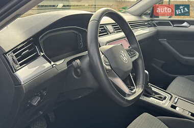 Універсал Volkswagen Passat 2021 в 