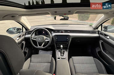 Універсал Volkswagen Passat 2021 в 