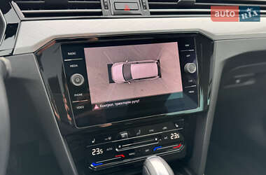 Універсал Volkswagen Passat 2021 в 