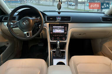 Седан Volkswagen Passat 2013 в 