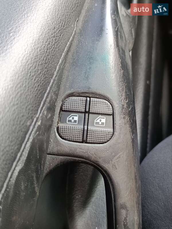 Седан Volkswagen Passat 1996 в Бердичеве