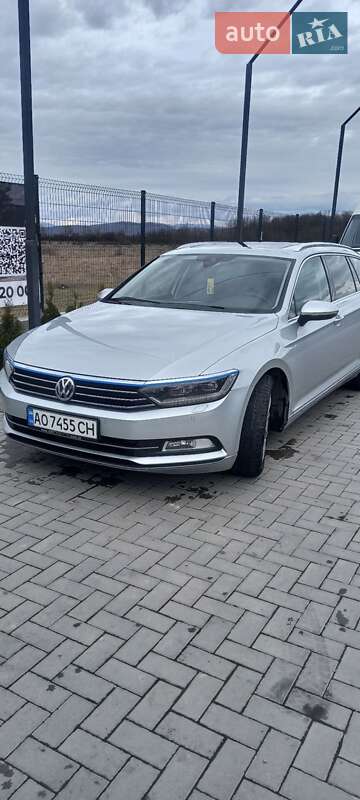 Універсал Volkswagen Passat 2016 в Тячеві