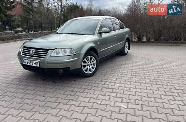 Седан Volkswagen Passat 2001 в Миргороді