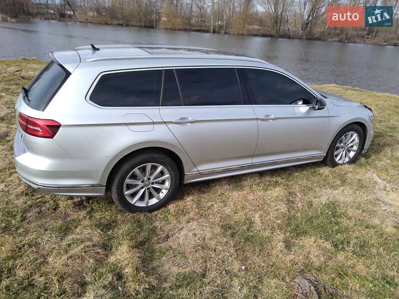 Универсал Volkswagen Passat 2015 в Хмельницком