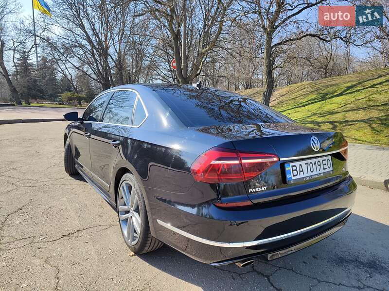 Седан Volkswagen Passat 2017 в Кропивницькому