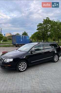 Универсал Volkswagen Passat 2010 в 