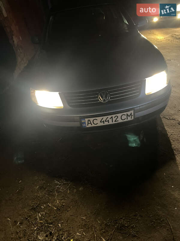 Седан Volkswagen Passat 1997 в 