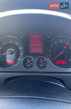 Седан Volkswagen Passat 2005 в 