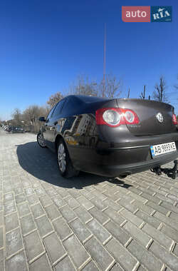Седан Volkswagen Passat 2005 в 