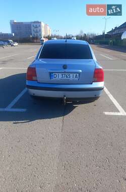 Седан Volkswagen Passat 2000 в 