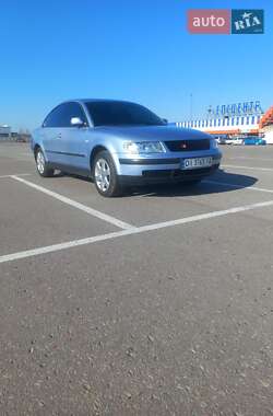 Седан Volkswagen Passat 2000 в 